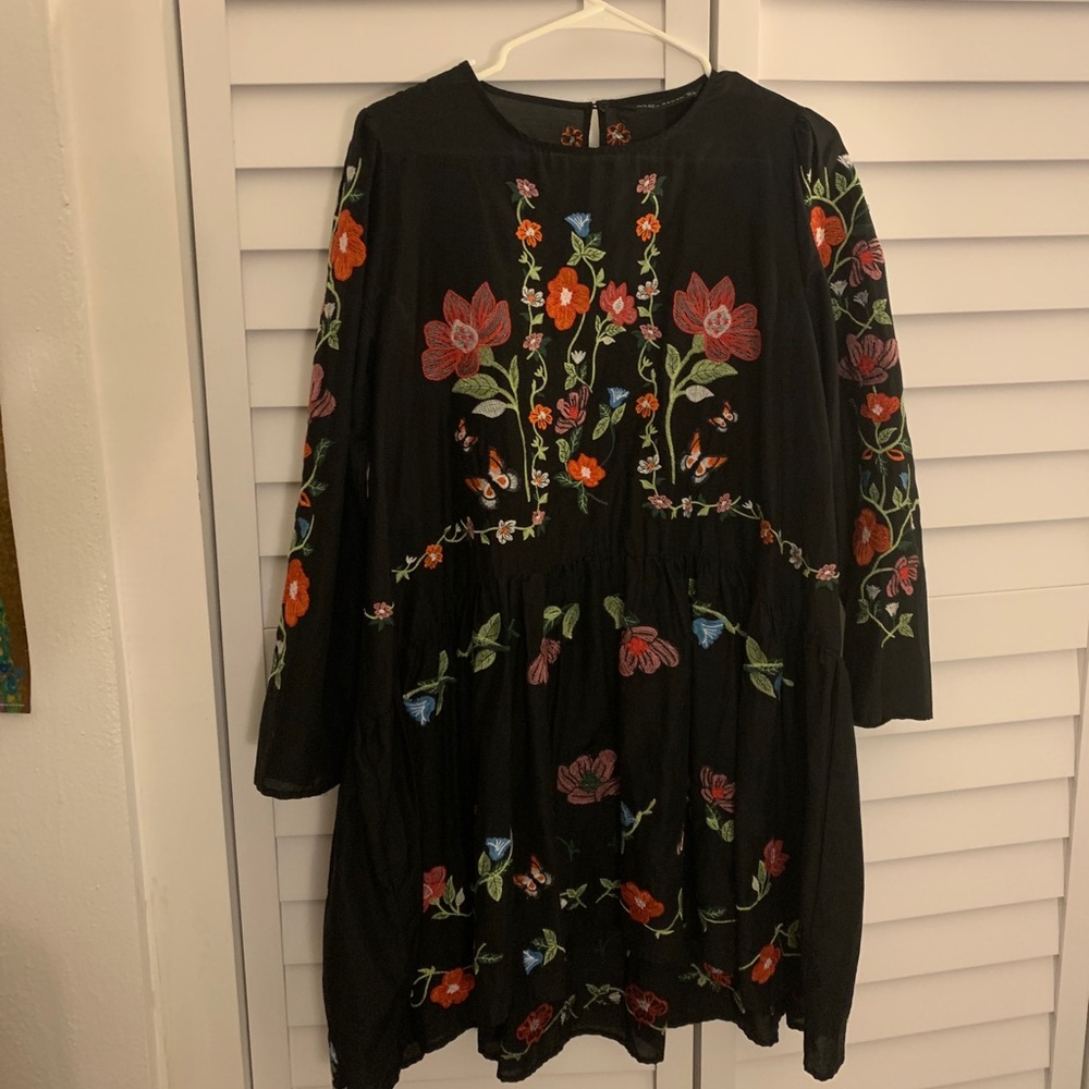 Zara Floral Embroidered Black Dress
